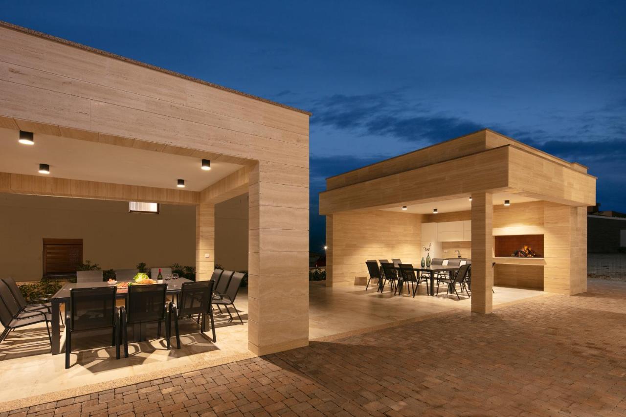 Malibu Imperial Resort Vir Exterior foto